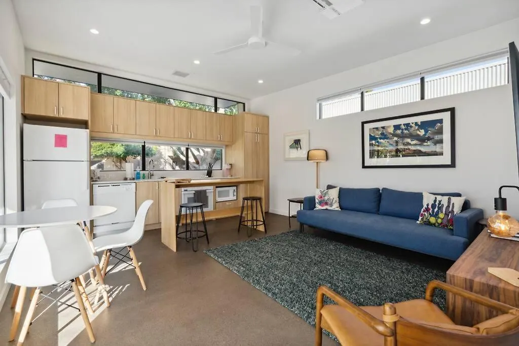 Refreshing 1-Bedroom Apartment - 80 Walkscore! Phoenix 0*,  USA